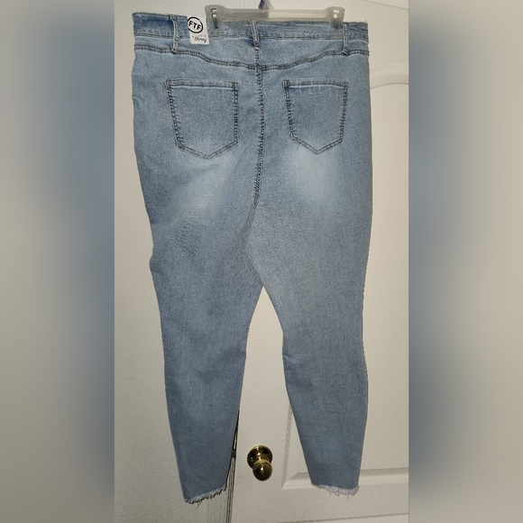 NWT ! FTF JEANS ! - Picture 3 of 4